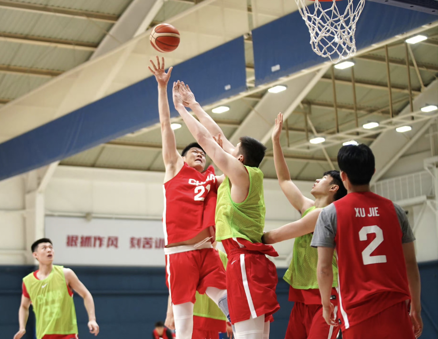 关于赛后体能课后;深圳男篮回应争议备战意甲;赛场秩序良好;年轻球员获得机会的信息 关于赛后体能课后;深圳男篮回应争议备战意甲;赛场秩序良好;年轻球员获得机会的信息