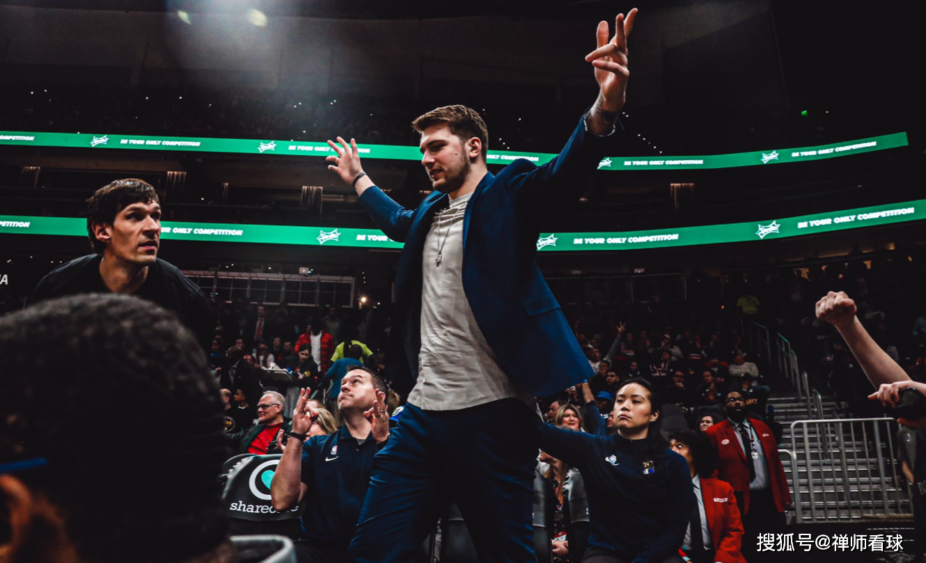 开云中国官网-包含克里夫兰骑士绝杀压哨明尼苏达森林狼清晨豪取连胜，窗口期阿贾克斯刷新队史纪录瞬间刷屏的词条